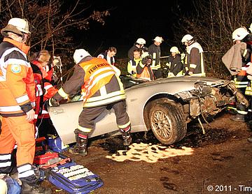 Tja-unfall mazda8